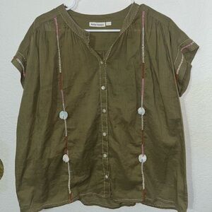 Roller Rabbit green peasant short sleeve blouse